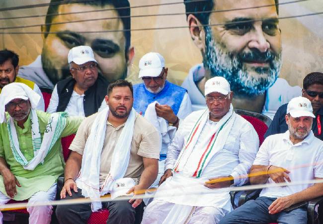 'Hydrogen bomb' of revelations on 'vote chori' coming, Modi will not be able to show his face: Rahul